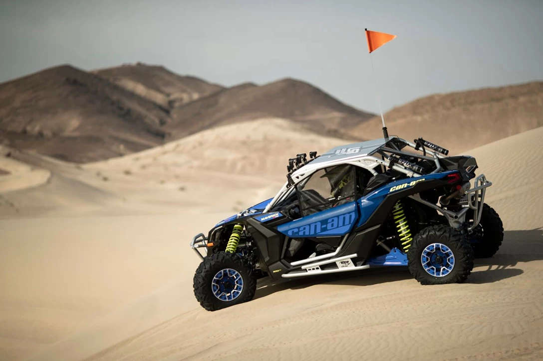 1620213-Maverick_X_rs_Turbo_RR__Dune_1 (Large).jpg