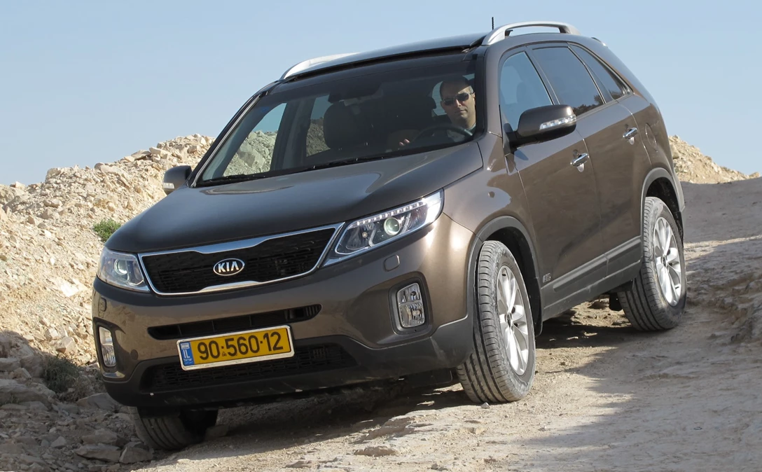 1660891-FotoJet סורנטו.jpg