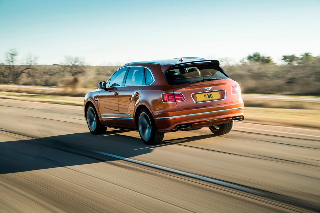 1612096-Bentayga Speed 6.jpg
