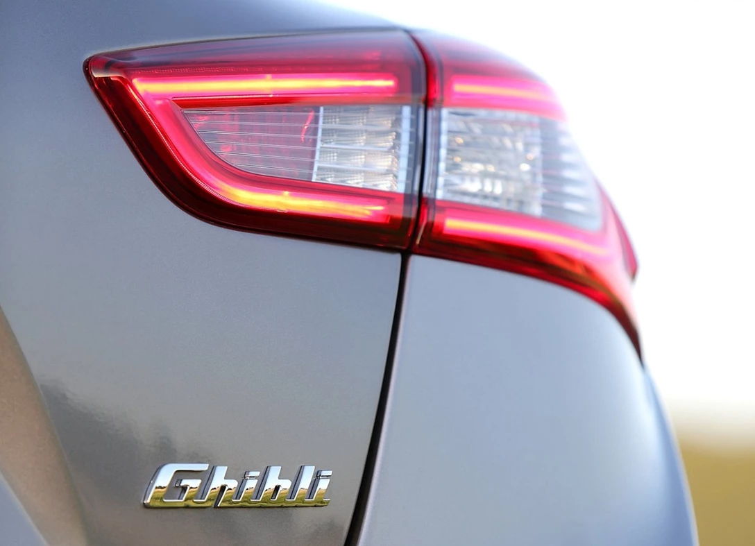 1664260-Maserati-Ghibli-2017-10.jpg
