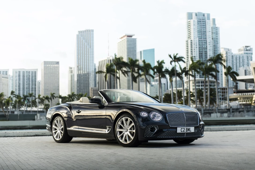 1614093-Bentley Continental GT Convertible V8 2.jpg