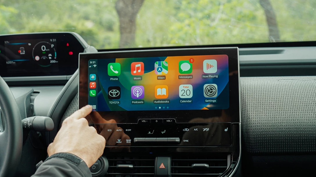 1681699-Hyundai IONIQ 5 vs Skoda Enyaq vs KIA EV6 vs TOYOTA BZ4X - 2023.00_29_04_21.Still093 copy.jpg