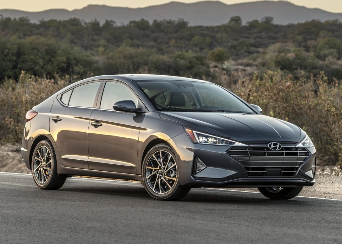 1636308-Hyundai-Elantra-2020-01.jpg