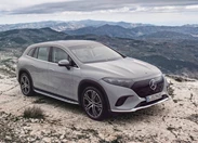 1702753-Mercedes-Benz-EQS_SUV-2024-01.jpg