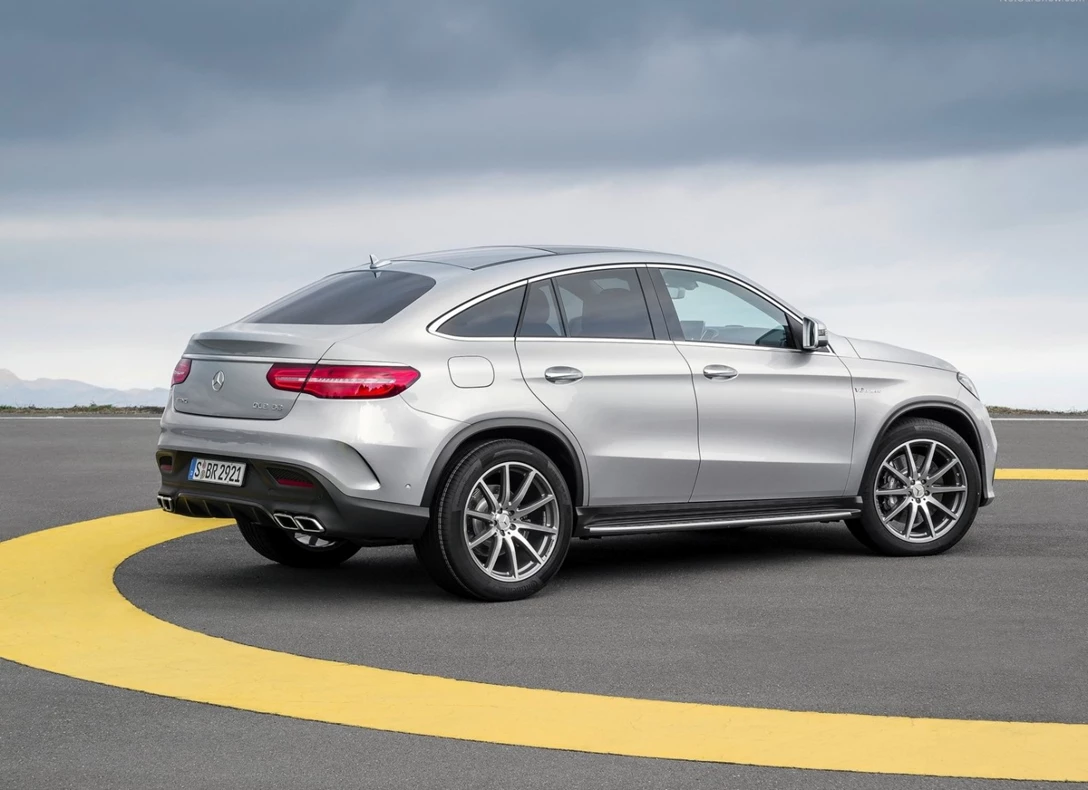 1656357-Mercedes-Benz-GLE_Coupe-2018-13.jpg