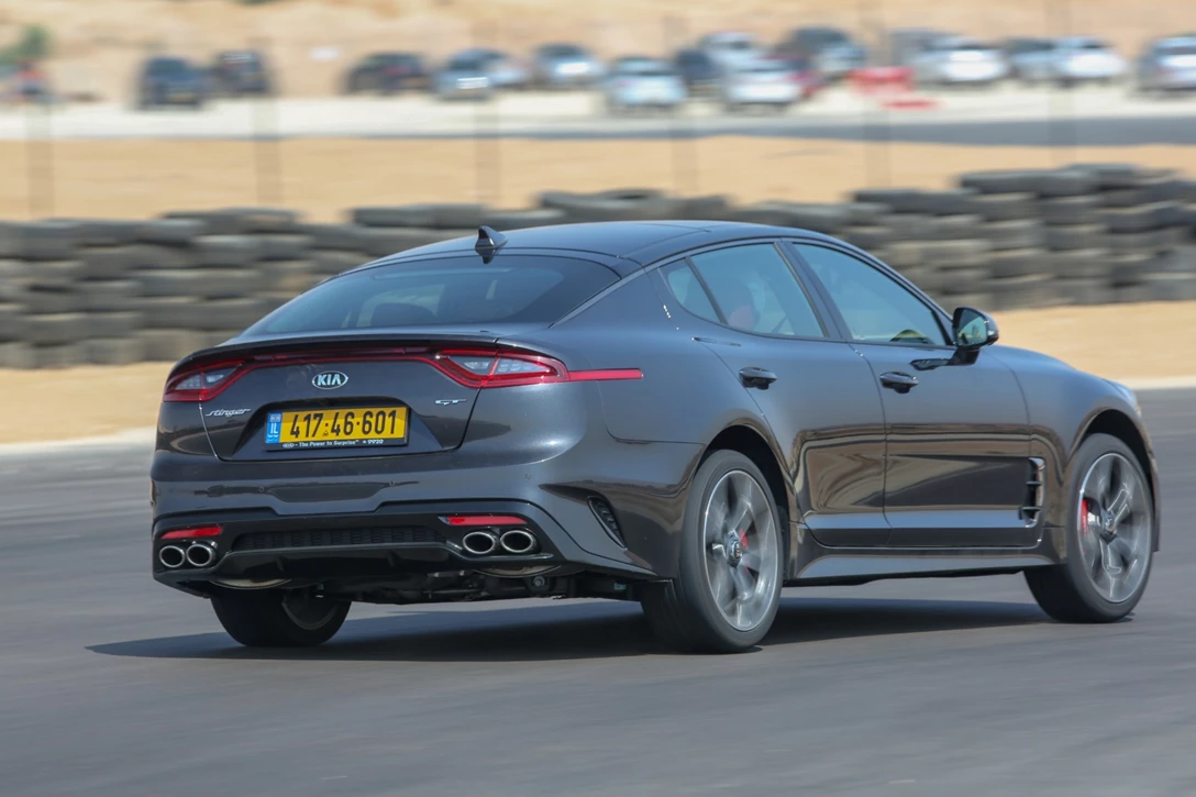 1611125-kia-180903-094.jpg