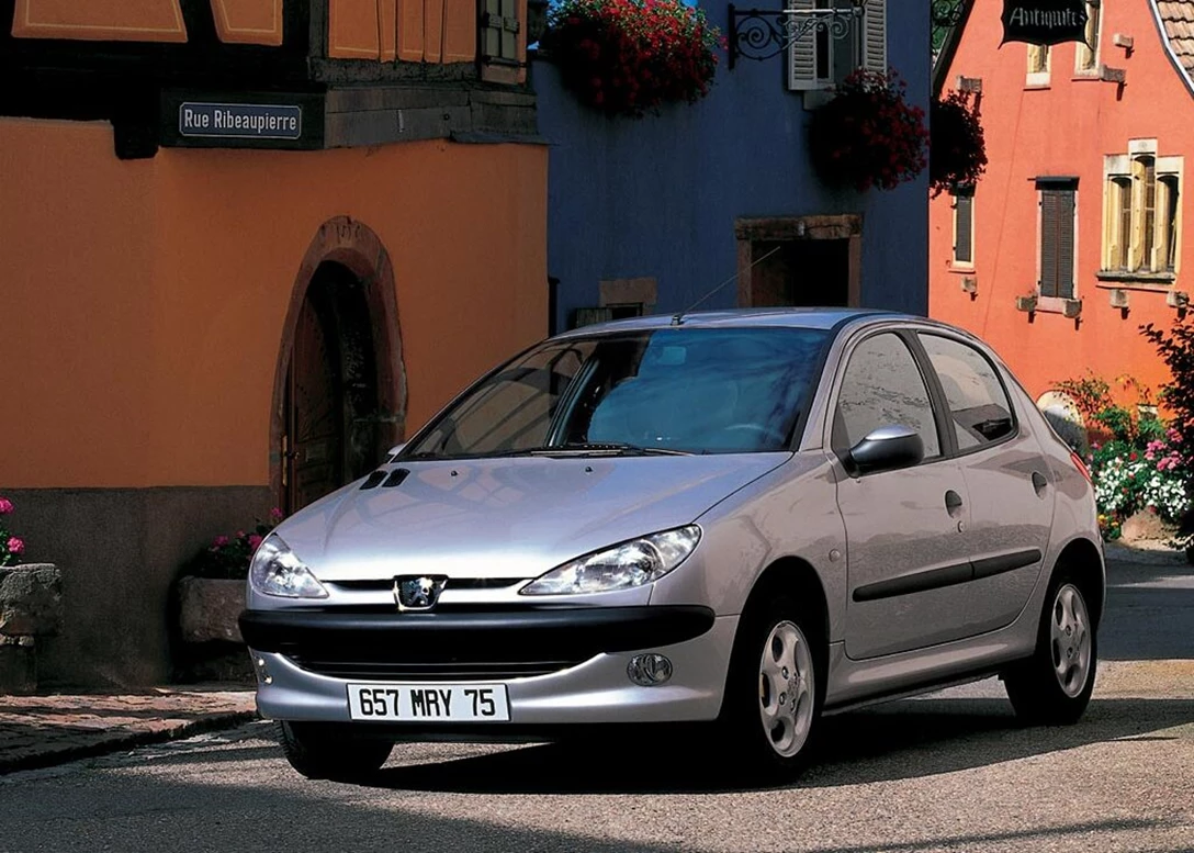Peugeot-206-1998-2008-05.jpg
