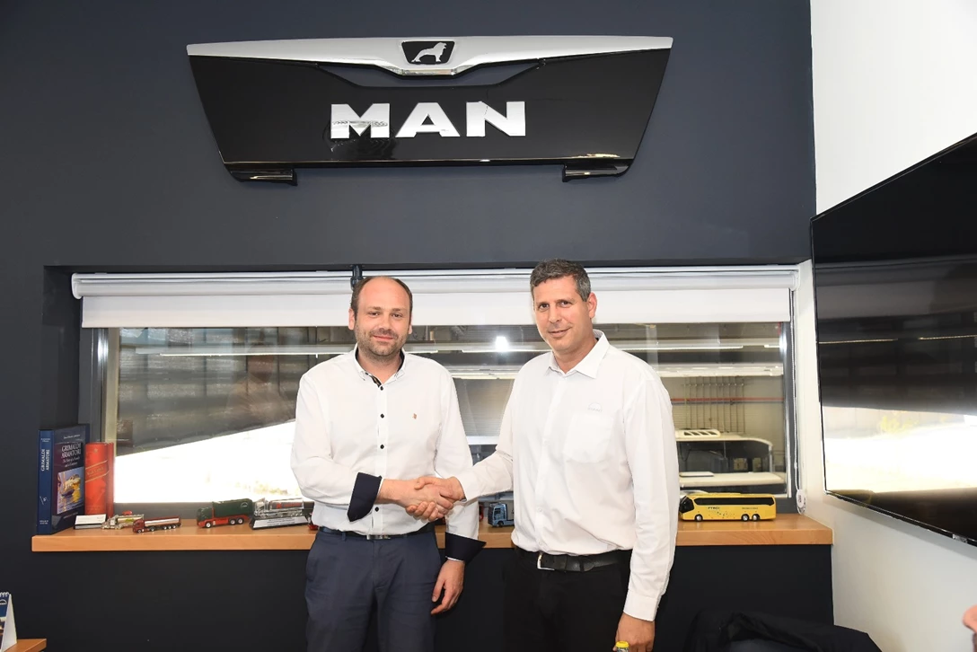 1629891-יוגב גברי וסרג'יו מוטה MAN צילום מורג ביטן אישור פרסום צילום ללא תשלום 2....jpg