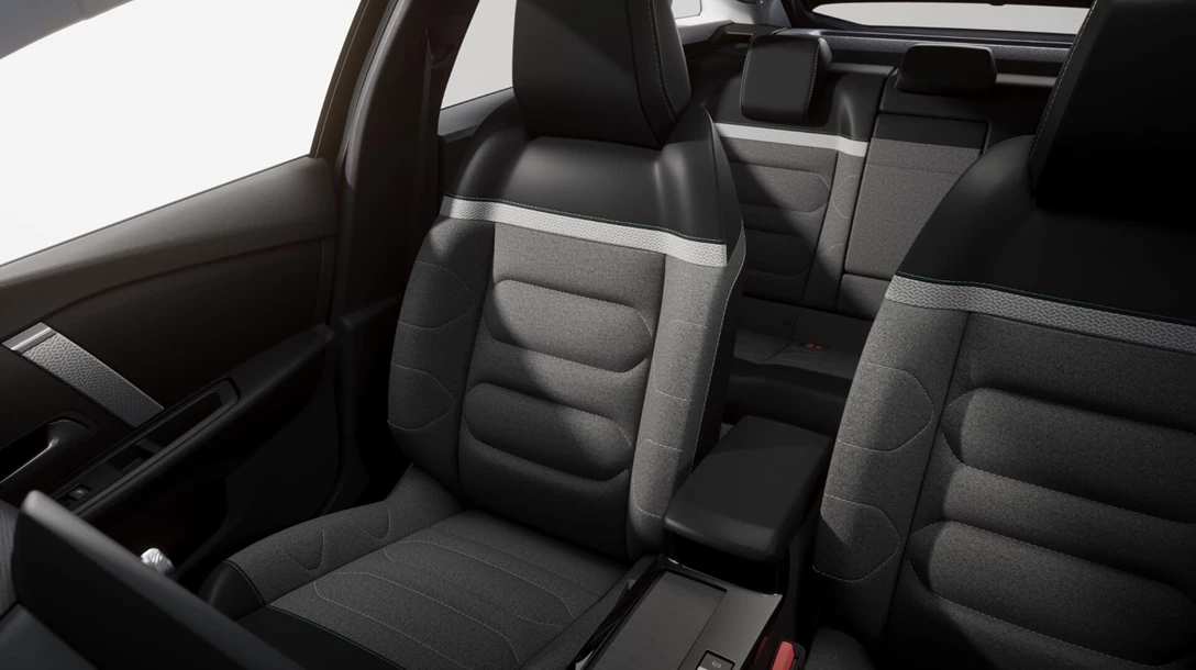 1633631-CL 20.024.0132.jpg