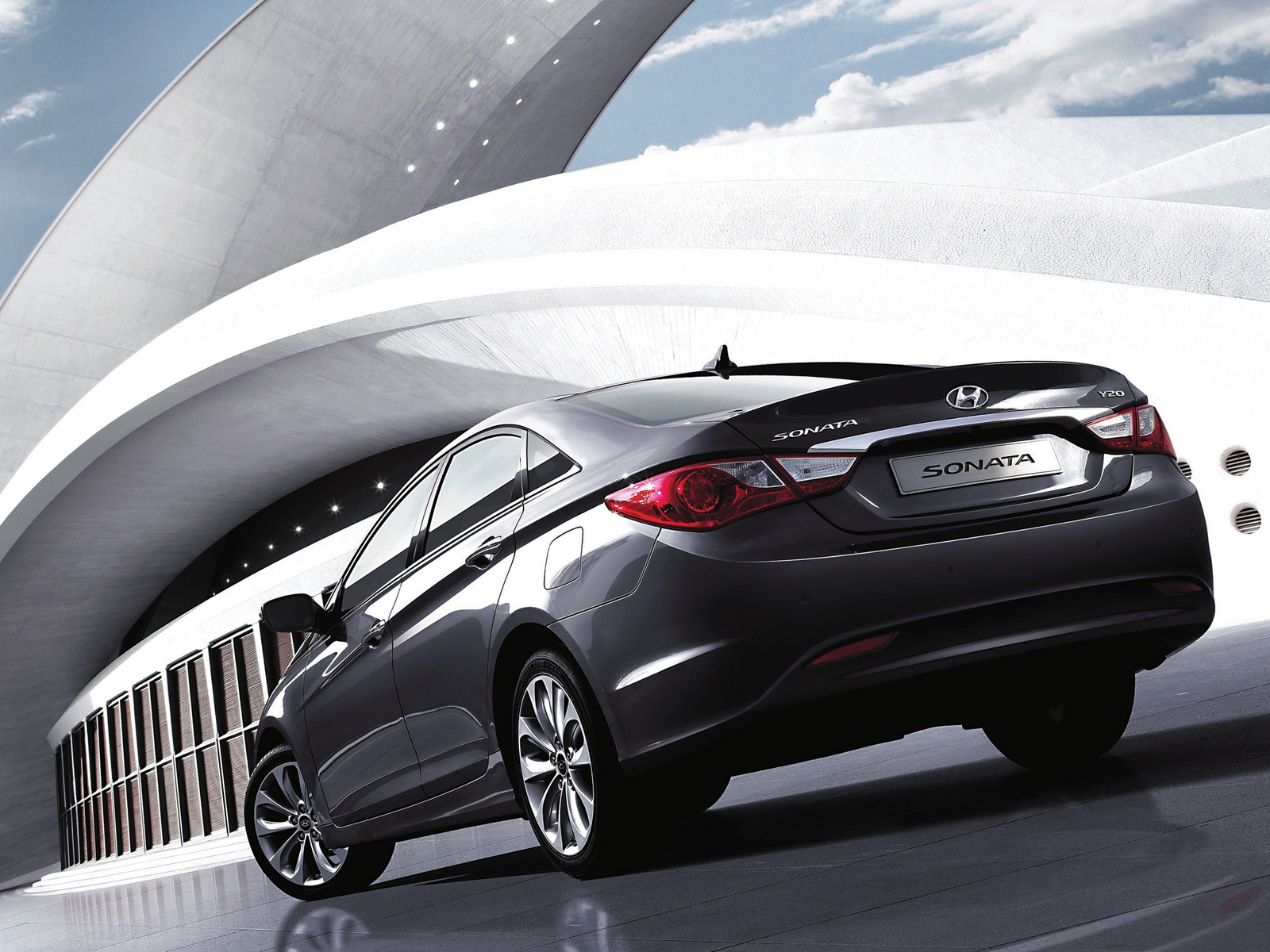 hyundai_sonata_2009_5.jpg