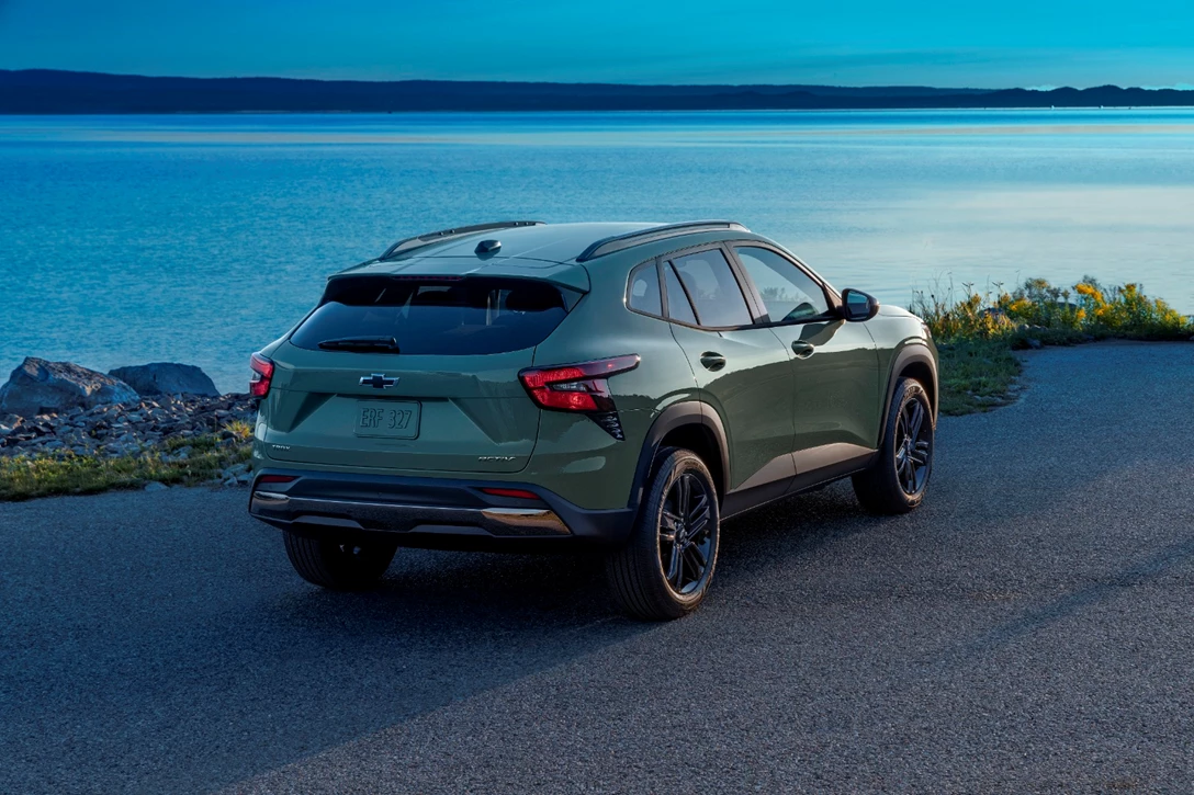 1669204-2024-chevrolet-trax-activ-007.jpg
