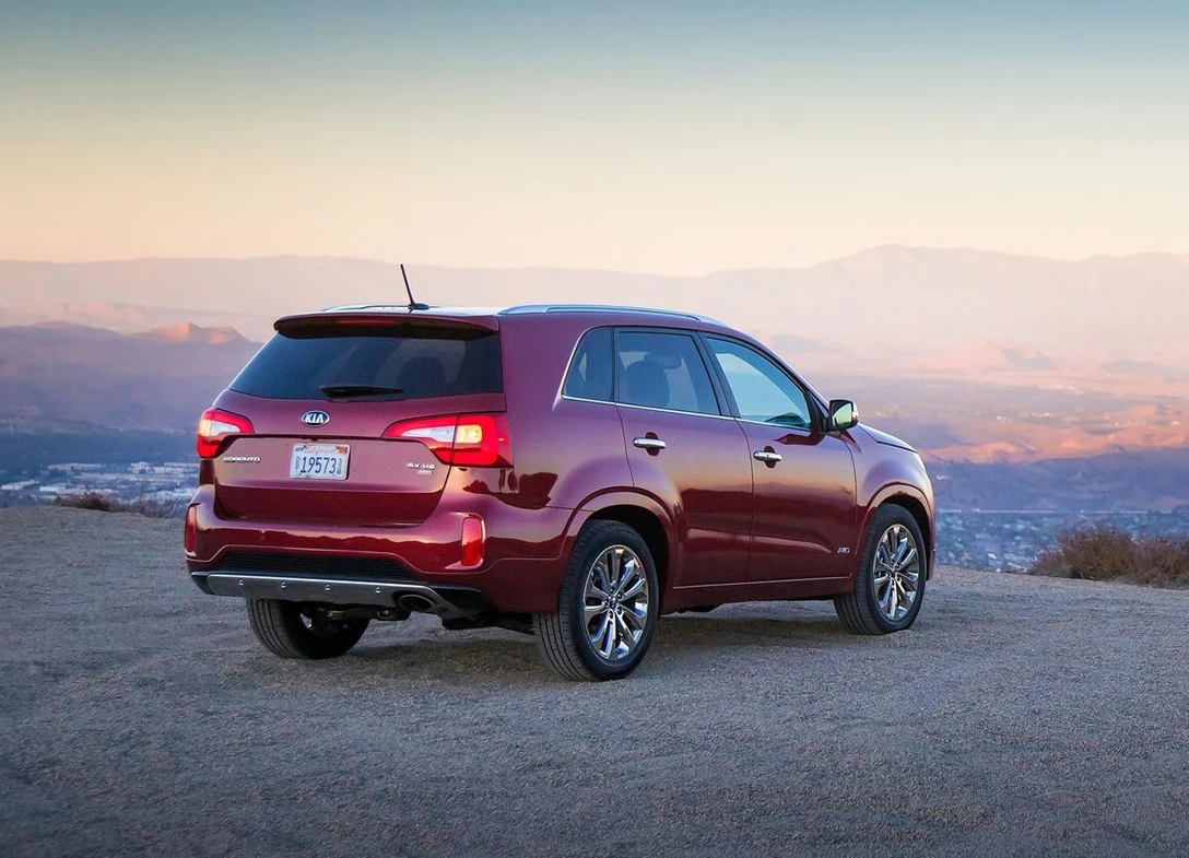 1645457-Kia-Sorento-2014-1280-08.jpg