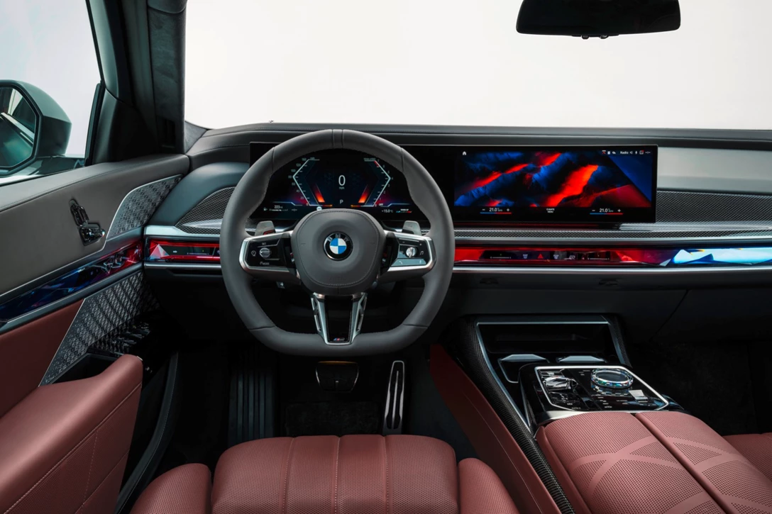 1660052-P90458213_highRes_the-new-bmw-760i-xdr.jpg