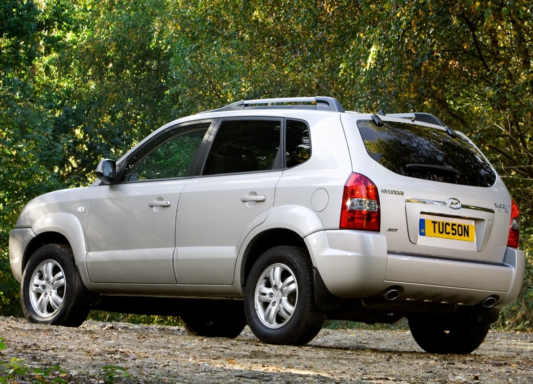 1686376-Hyundai-Tucson-2008-03.jpg