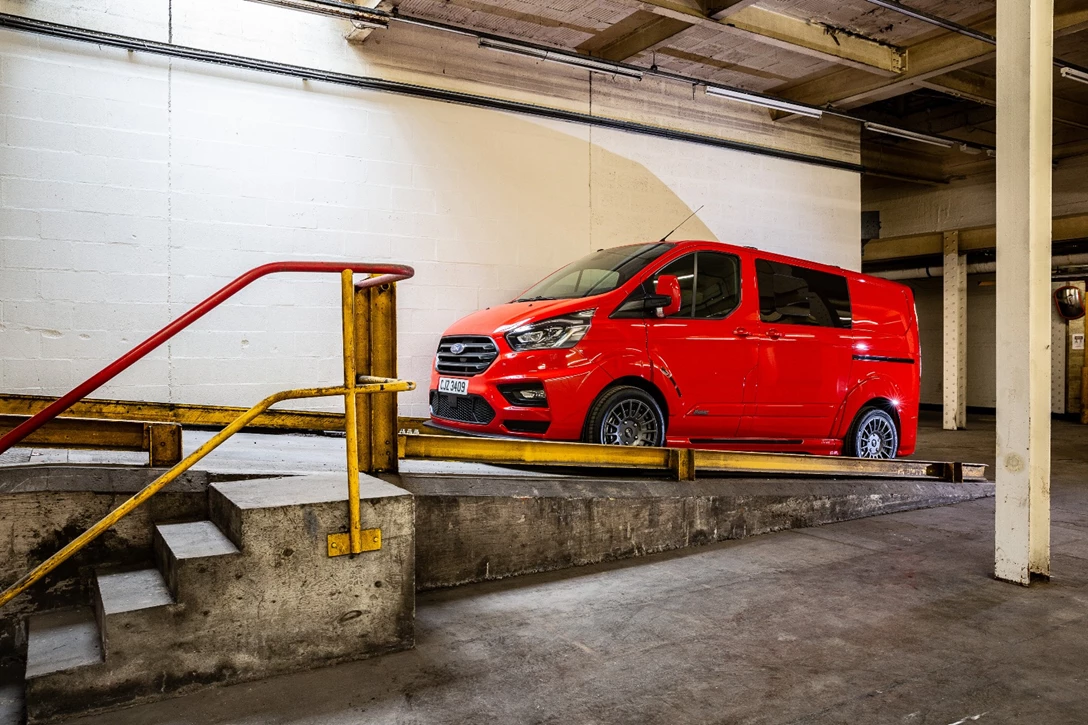 1595166-MS-RT Transit Custom-24.jpg