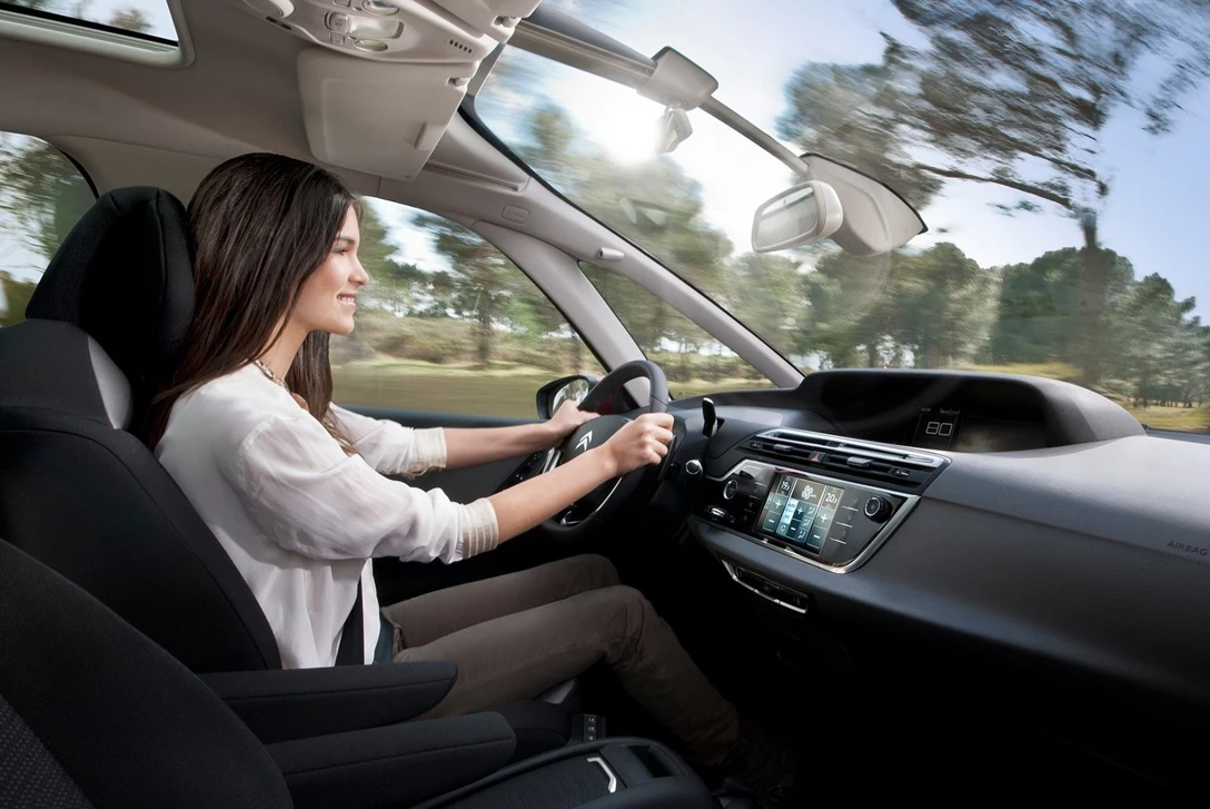 1632282-סיטרואן C4 פיקאסו (6).jpg