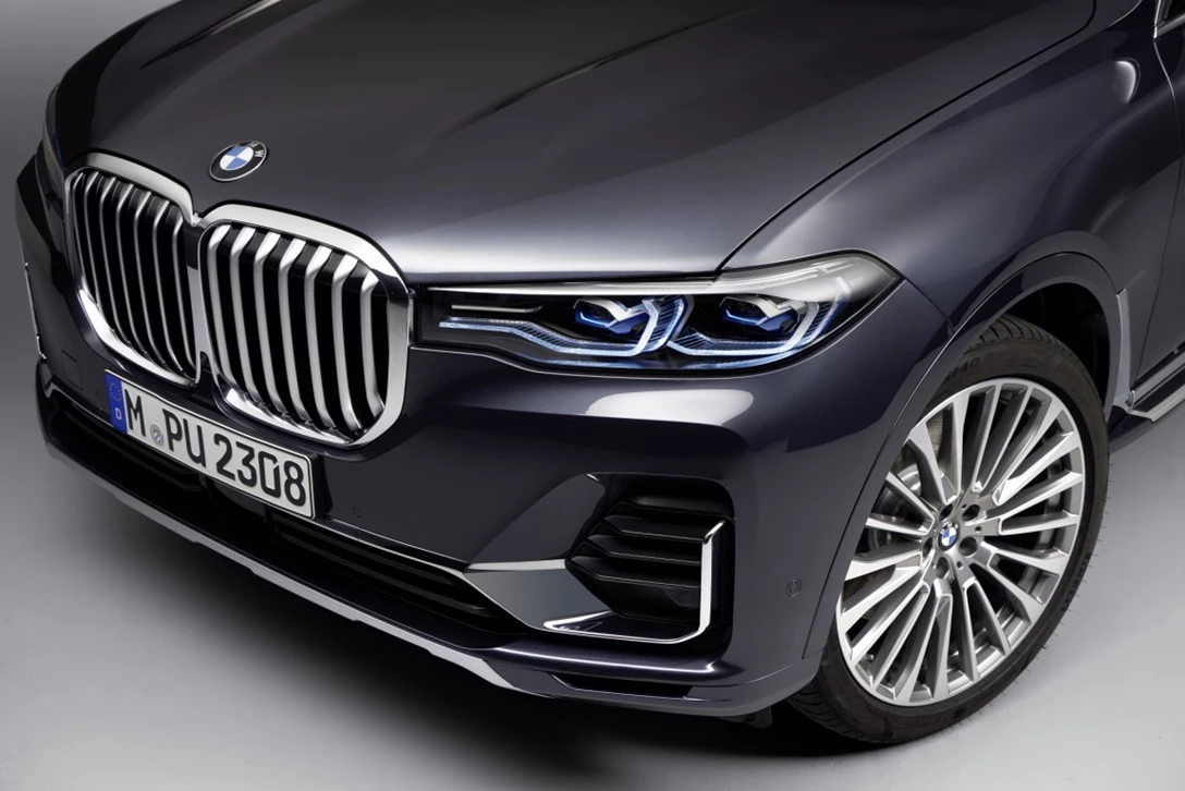 1605079-P90327226_highRes_the-first-ever-bmw-x.jpg