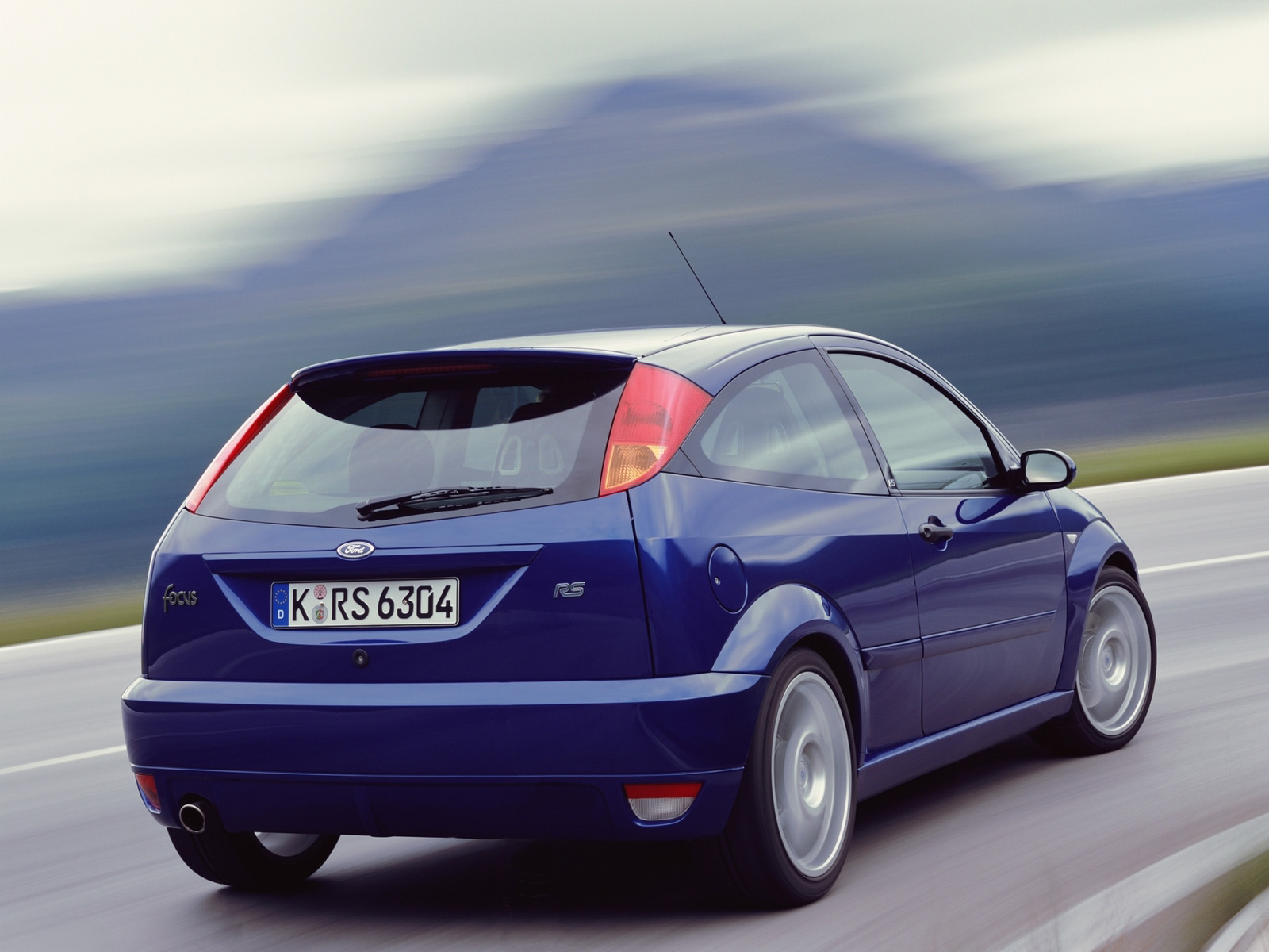 16031016_ford_focus_6.jpg