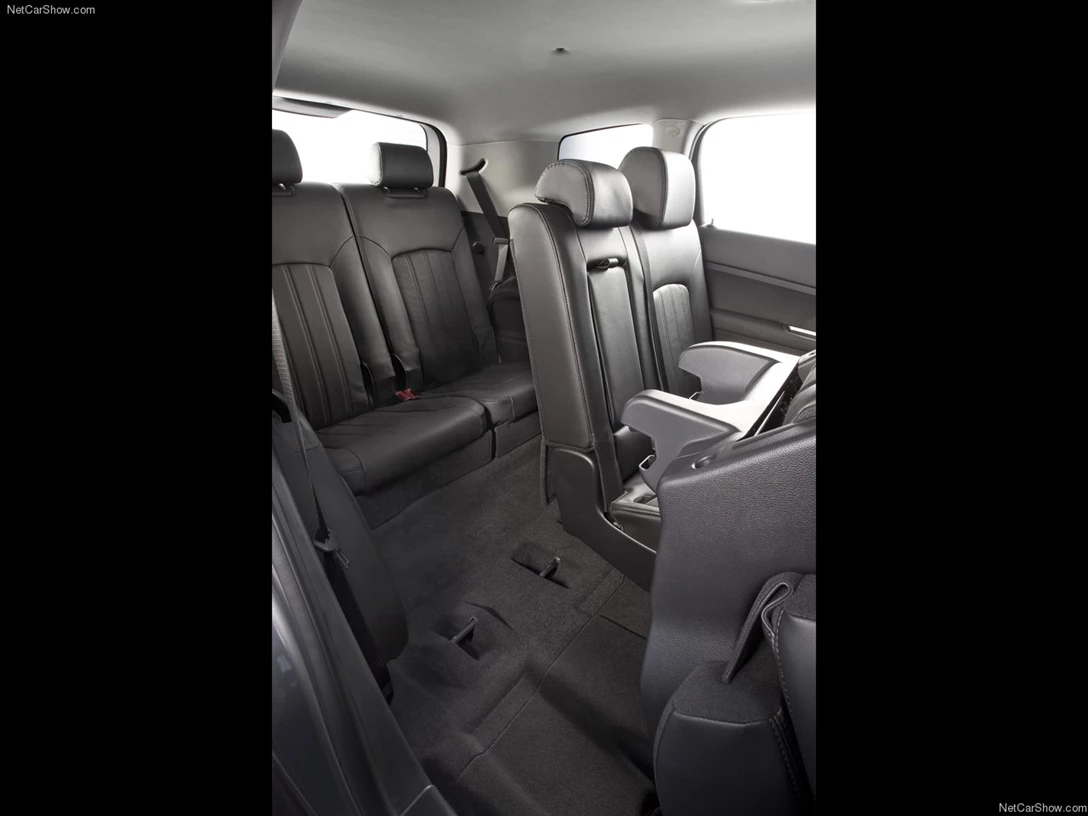 1588111-Chevrolet-Orlando 6.jpg