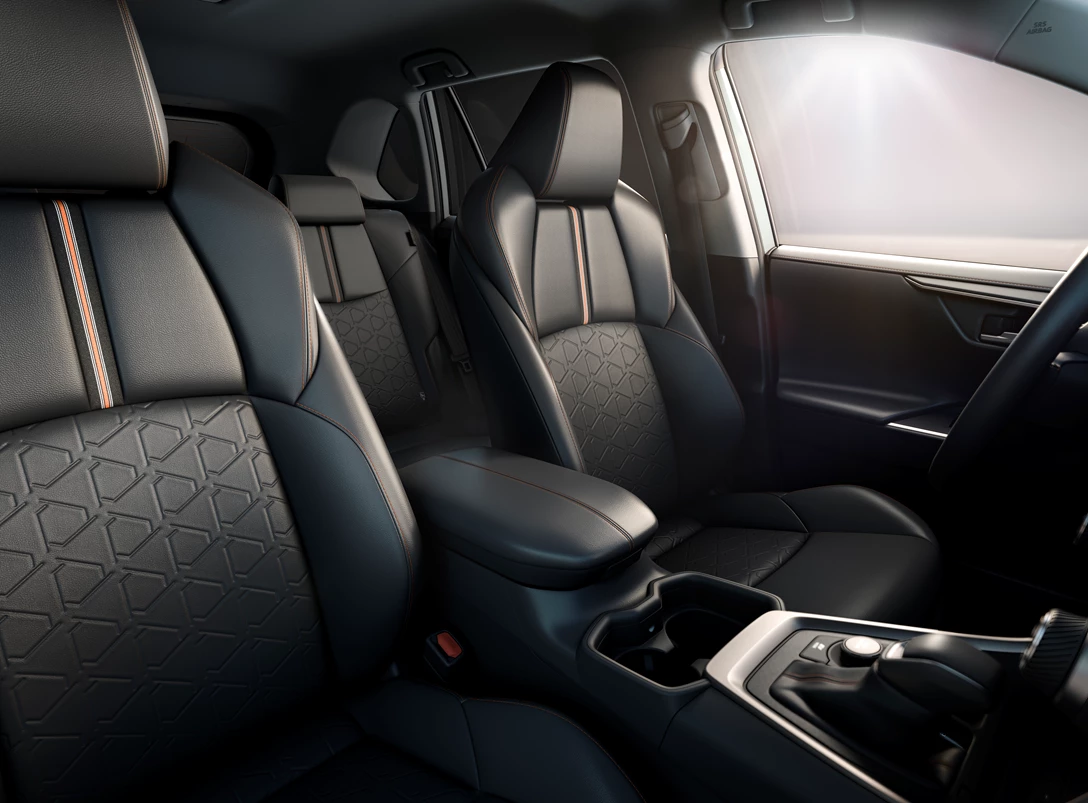 1658837-rav4-pr-interior-seats.jpg