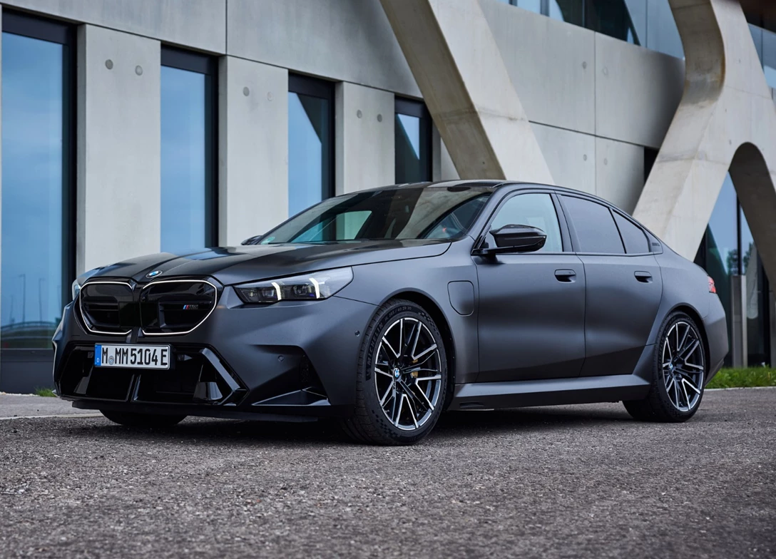 1707401-BMW-M5-2025 (2).jpg