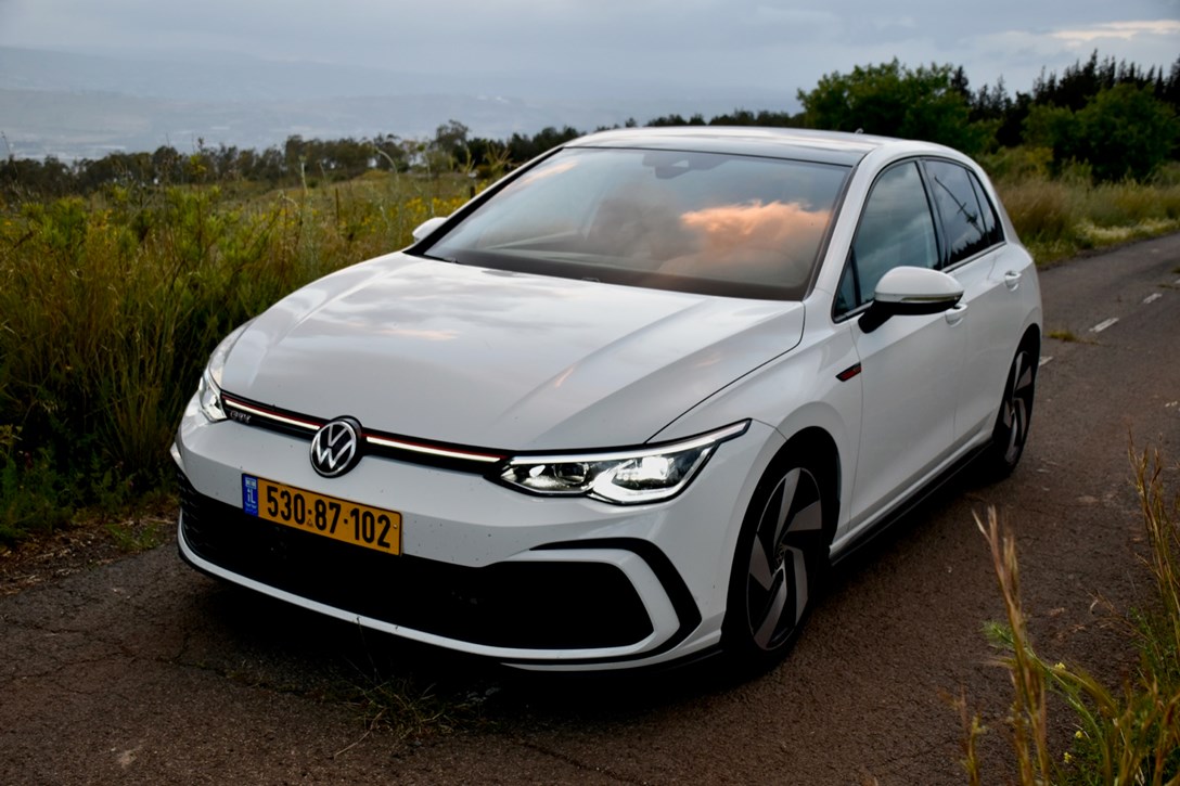 1643972-פולקסווגן גולף GTI מבחן דרכים - 9.jpeg