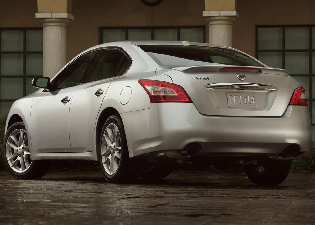 1600169-Nissan-Maxima-2009-1600-0c.jpg