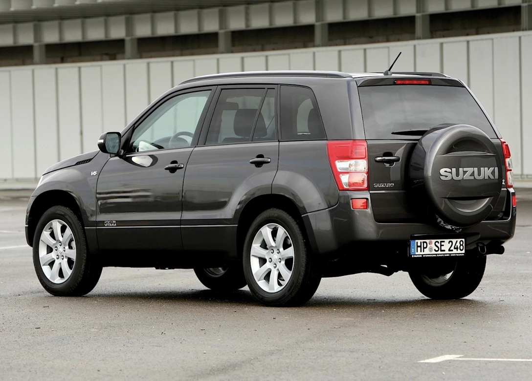 1671649-Suzuki-Grand_Vitara-2014-02.jpg