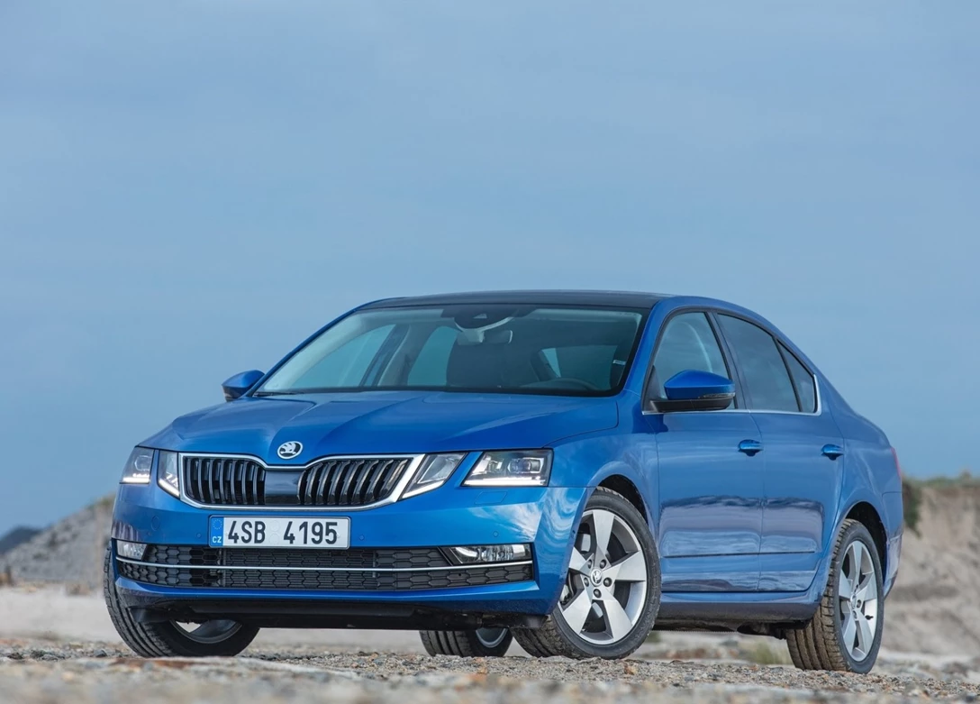 1635677-Skoda-Octavia-2019-03.jpg