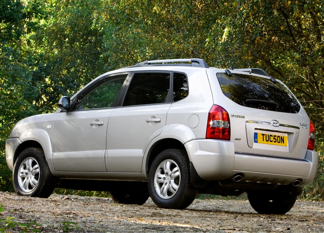 1686312-Hyundai-Tucson-2010-03.jpg