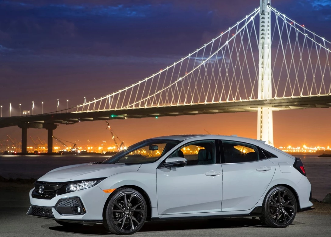 1600275-Honda-Civic_Hatchback 1.jpg
