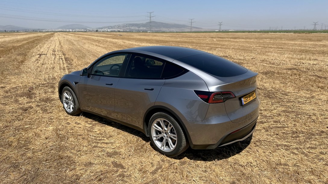 1685257-MODEL Y RWD - 12-min.jpeg