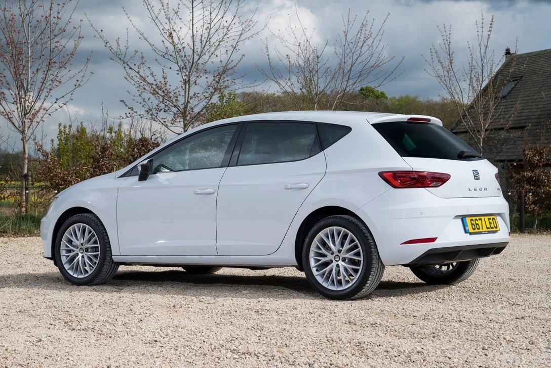 1604988-Seat-Leon-2017-1600-4f.jpg