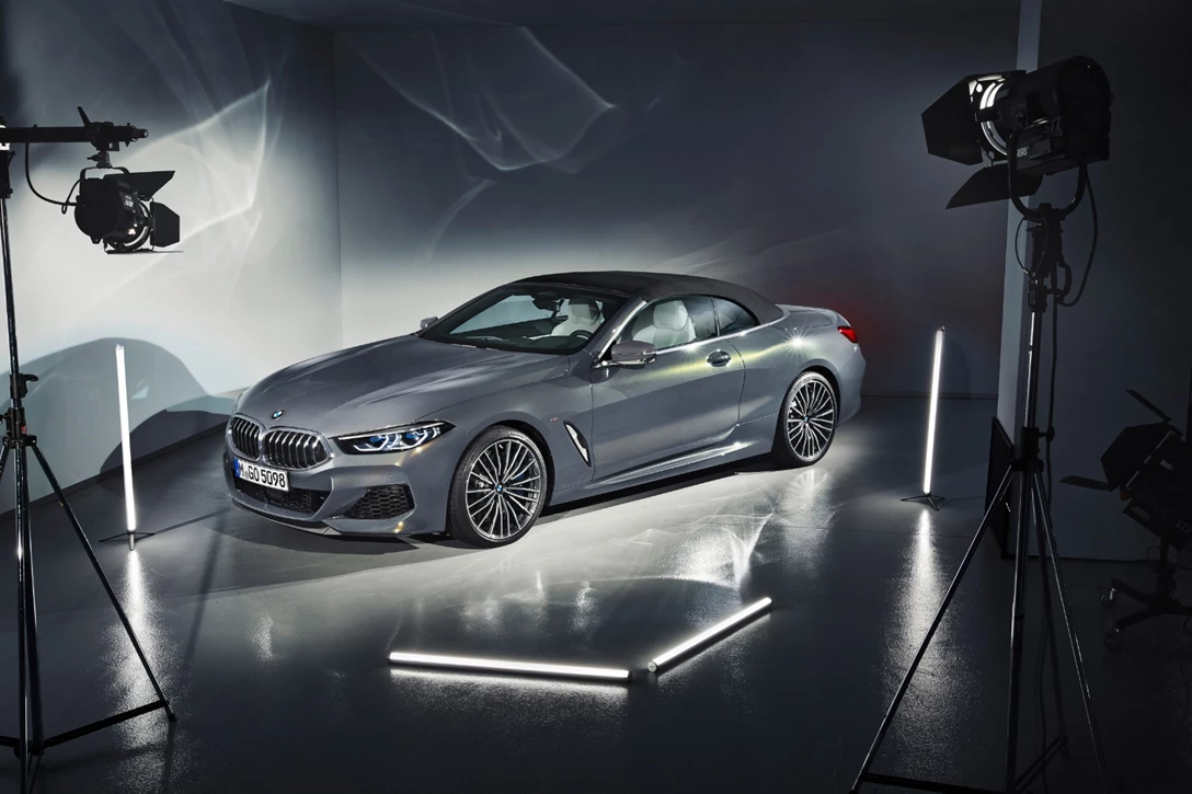 1606098-P90328257_highRes_the-new-bmw-8-series.jpg