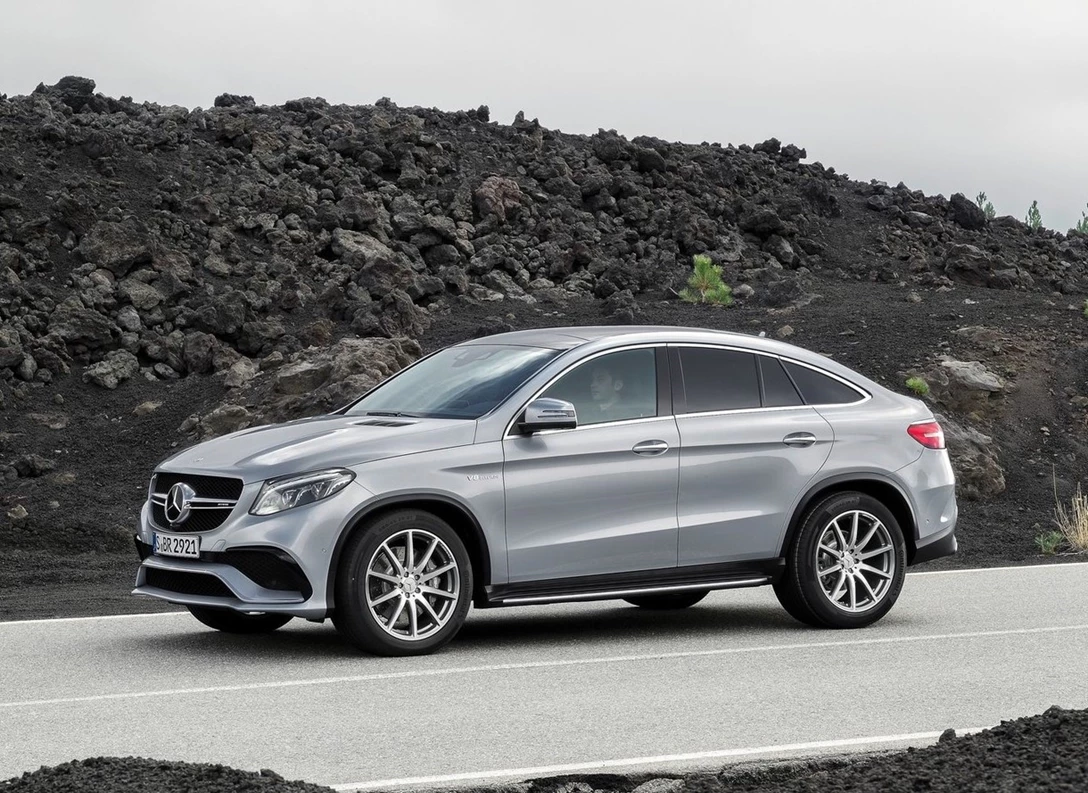 1656396-Mercedes-Benz-GLE_Coupe-2017-12.jpg