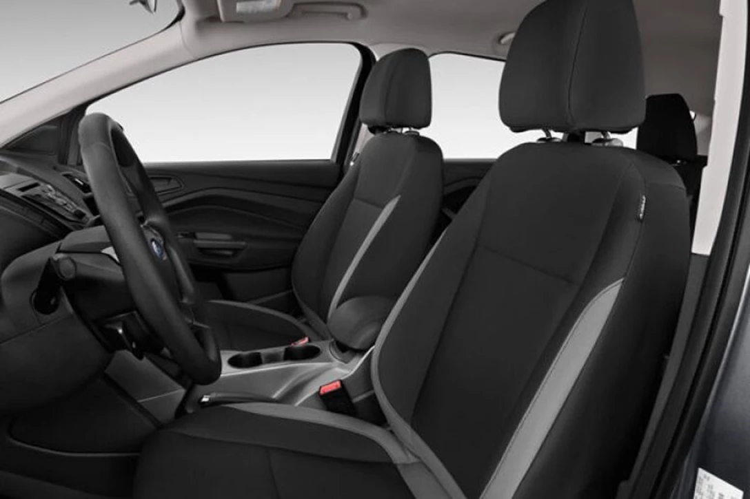 1658273-2013_ford_escape_frontseat.jpg