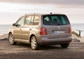 1594267-Volkswagen-Touran 2.jpg