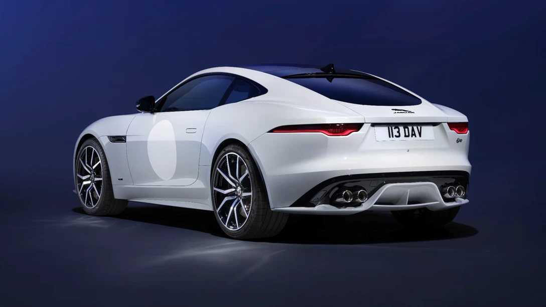1688982-008_Jag_F-TYPE_24MY_ZPEdition_Exterior_Rear_3Qr_CrystalGrey_PR_111023-min.jpg