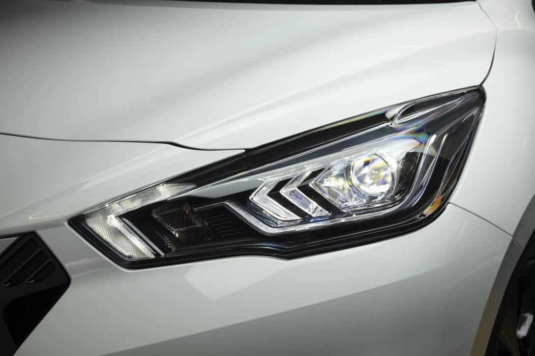 1610833-More Micra Live Event - White Micra N-Sport - Front Exterior Details - Lights.jpg