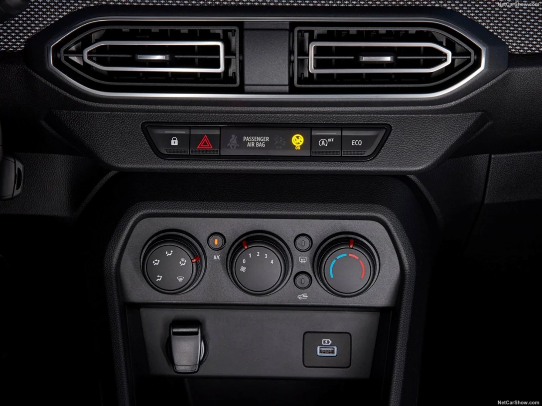 1662092-Dacia-Jogger-2022-08.jpg