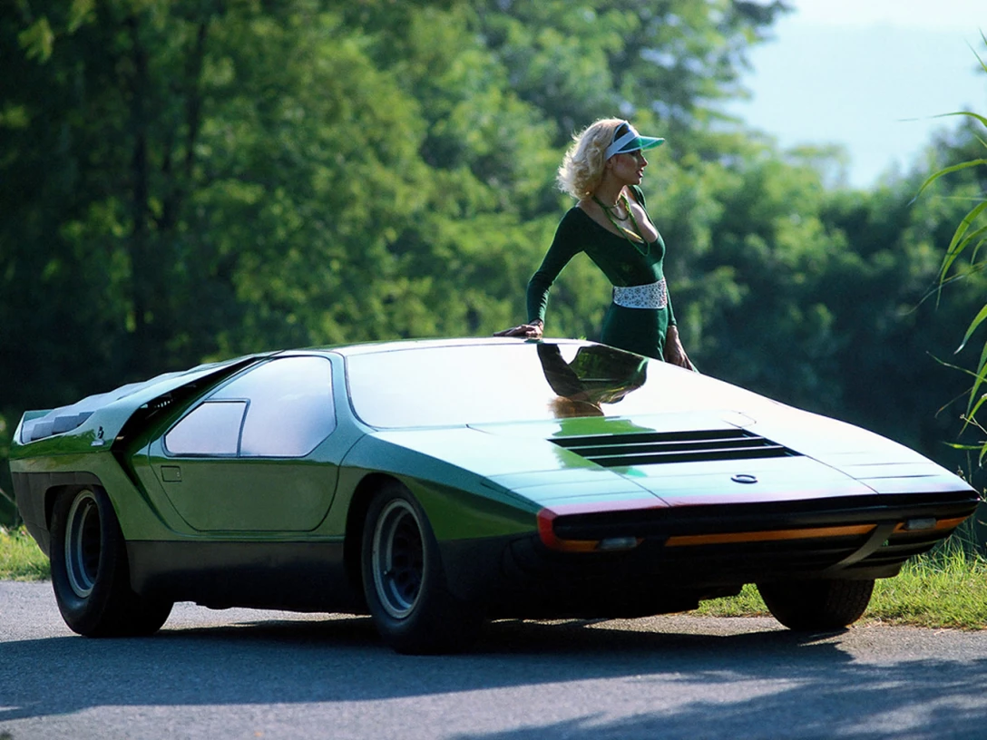 1615743-alfa_romeo_carabo_18.jpg