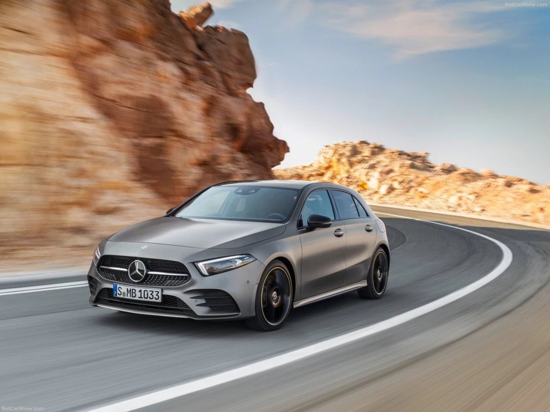 1591558-Mercedes-Benz-A-Class 5.jpg