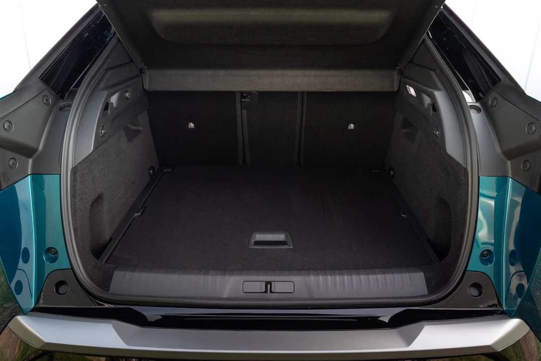1694005-PEUGEOT_E3008TESTDRIVE_2402TC102-min.jpg