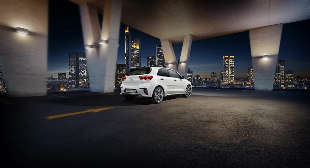 1612148-kia_rio_my19_rhd_3_4_rear_driving_14182_81508.jpg