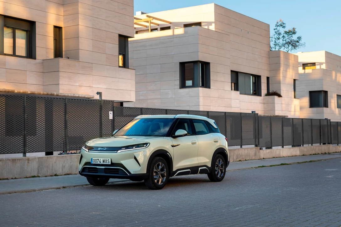 1706607-Atto 2_Hiking green_31.jpg