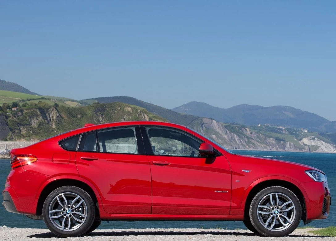 1649902-BMW-X4-2015-1600-3f.jpg