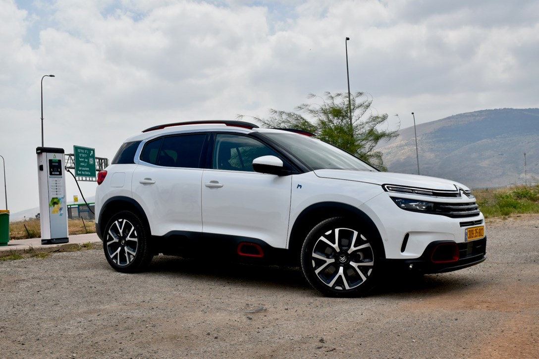 1644311-סיטרואן C5 איירקרוס PHEV - 7.jpeg