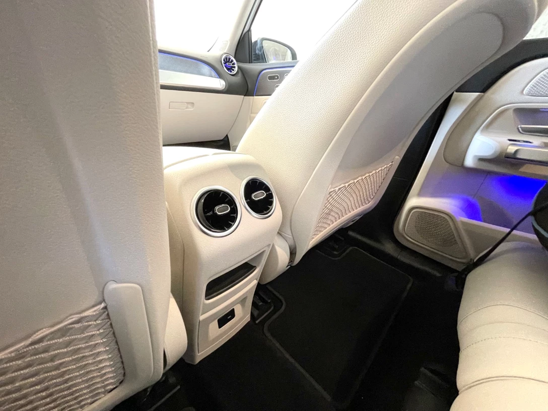 1667353-EQB - 61-min.jpg