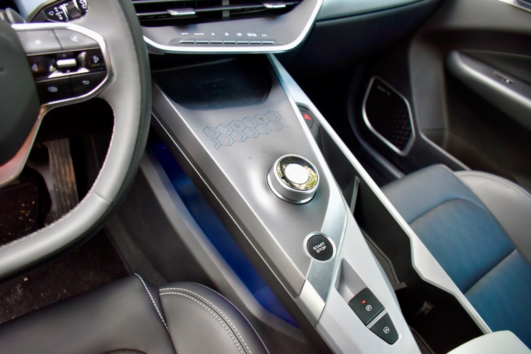 1655370-GEELY C 350 - 10.jpeg