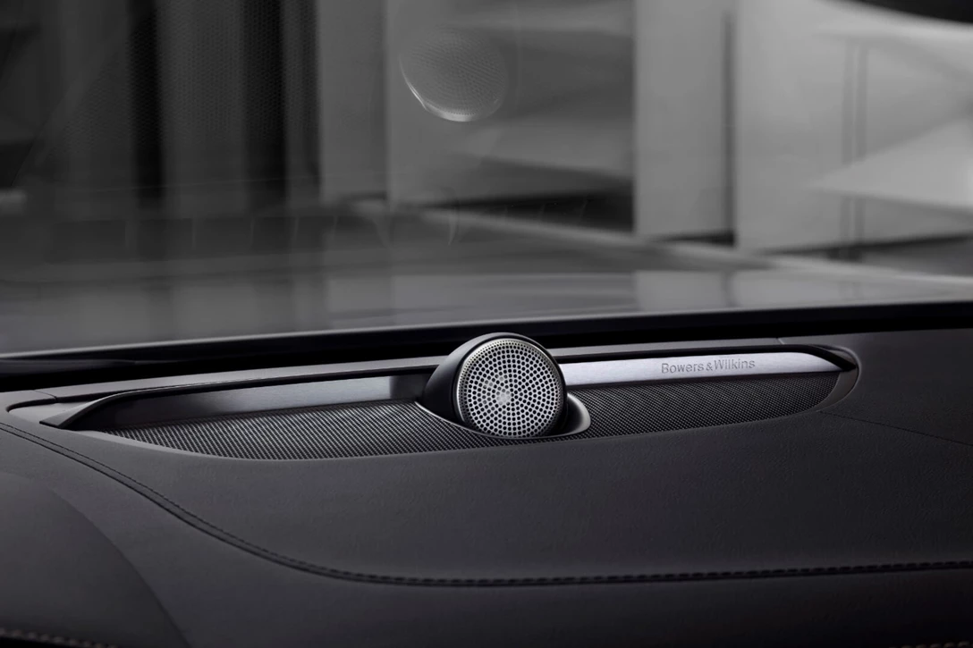 1630454-262875_The_refreshed_Volvo_V90_S90_Interior_Detail_-_Bowers_Wilkins_Premium_Sound.jpg